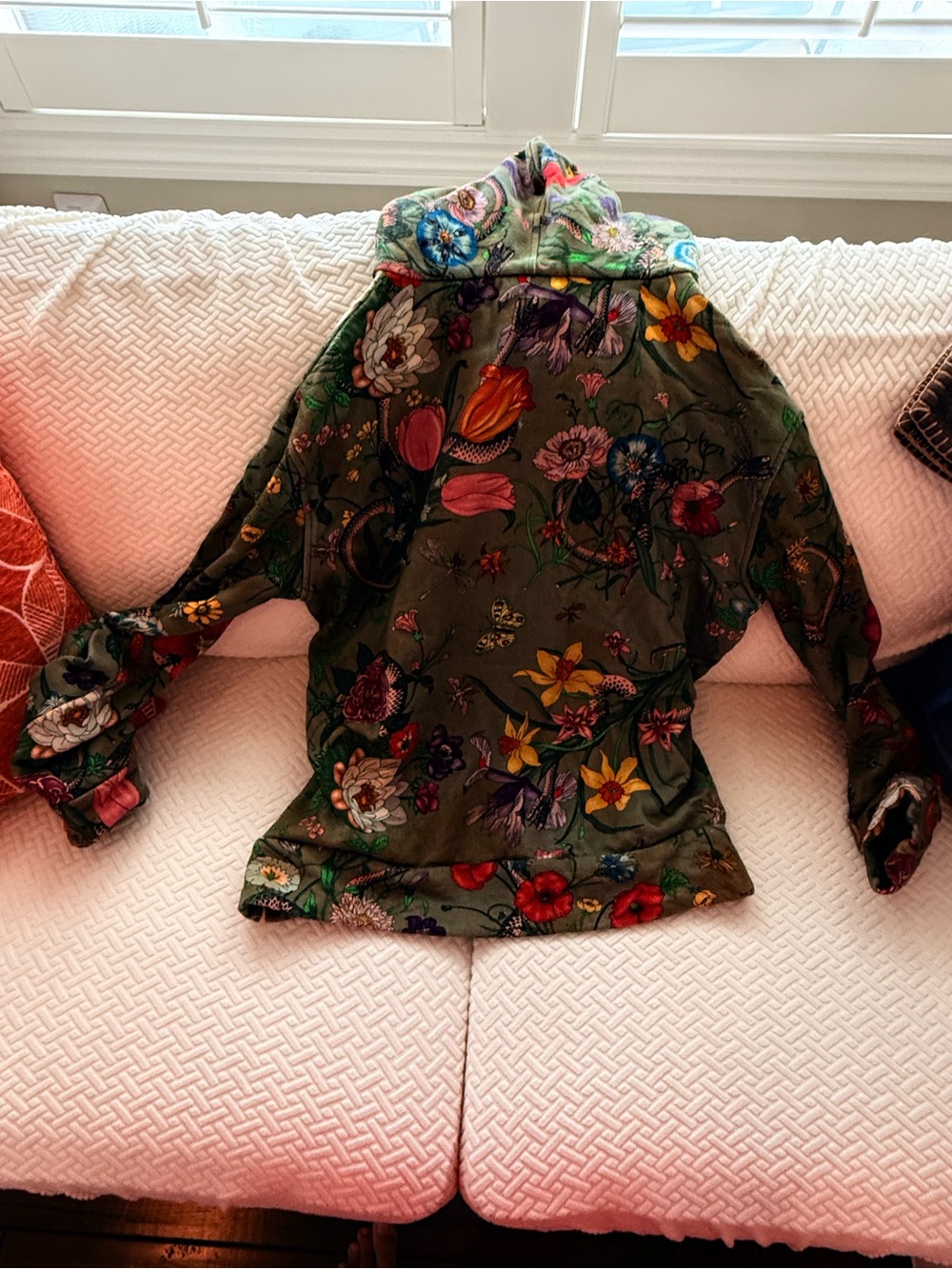 Gucci Olive Green Floral Button-Up hoodie!